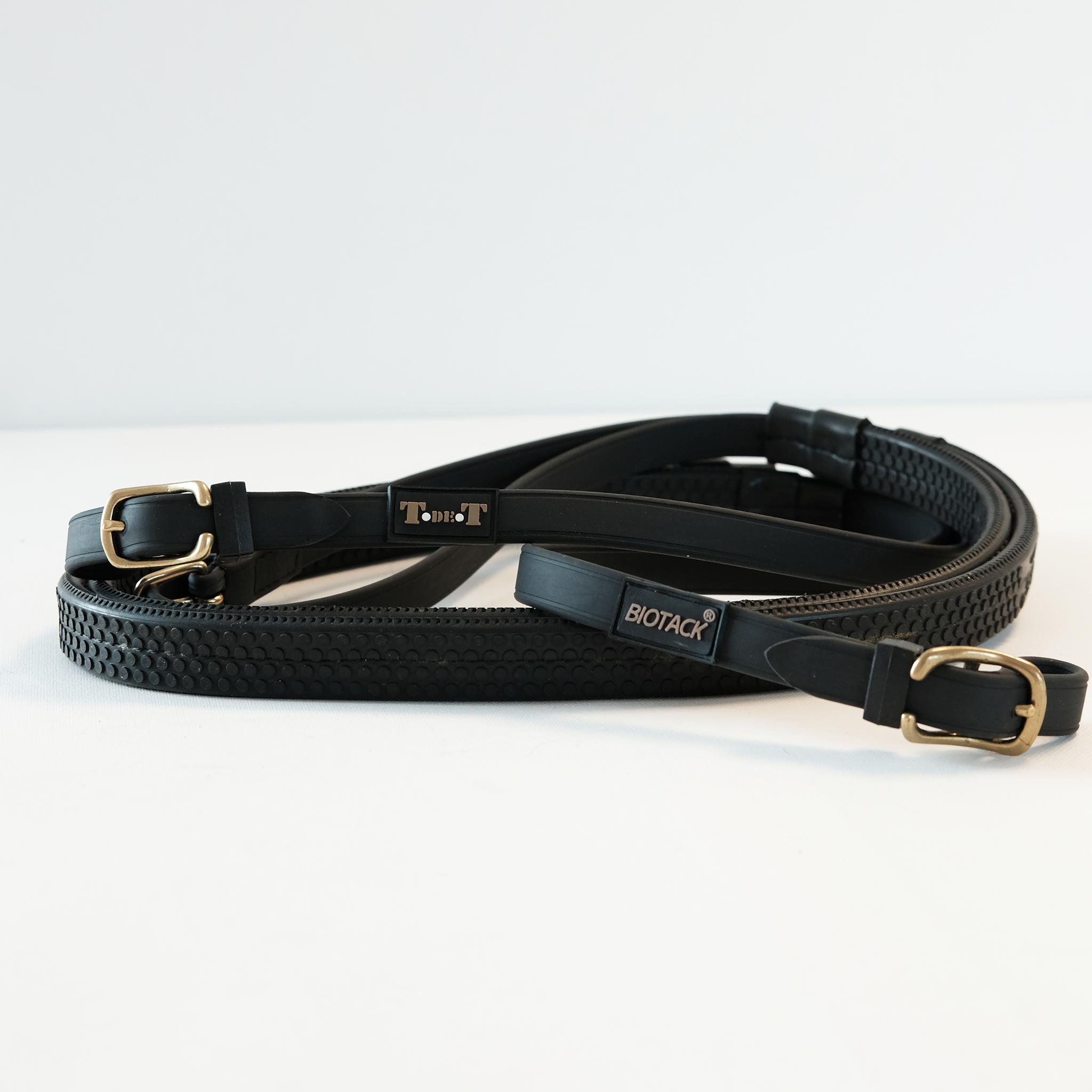 TdeT - Biotack® rubber reins large studs brown