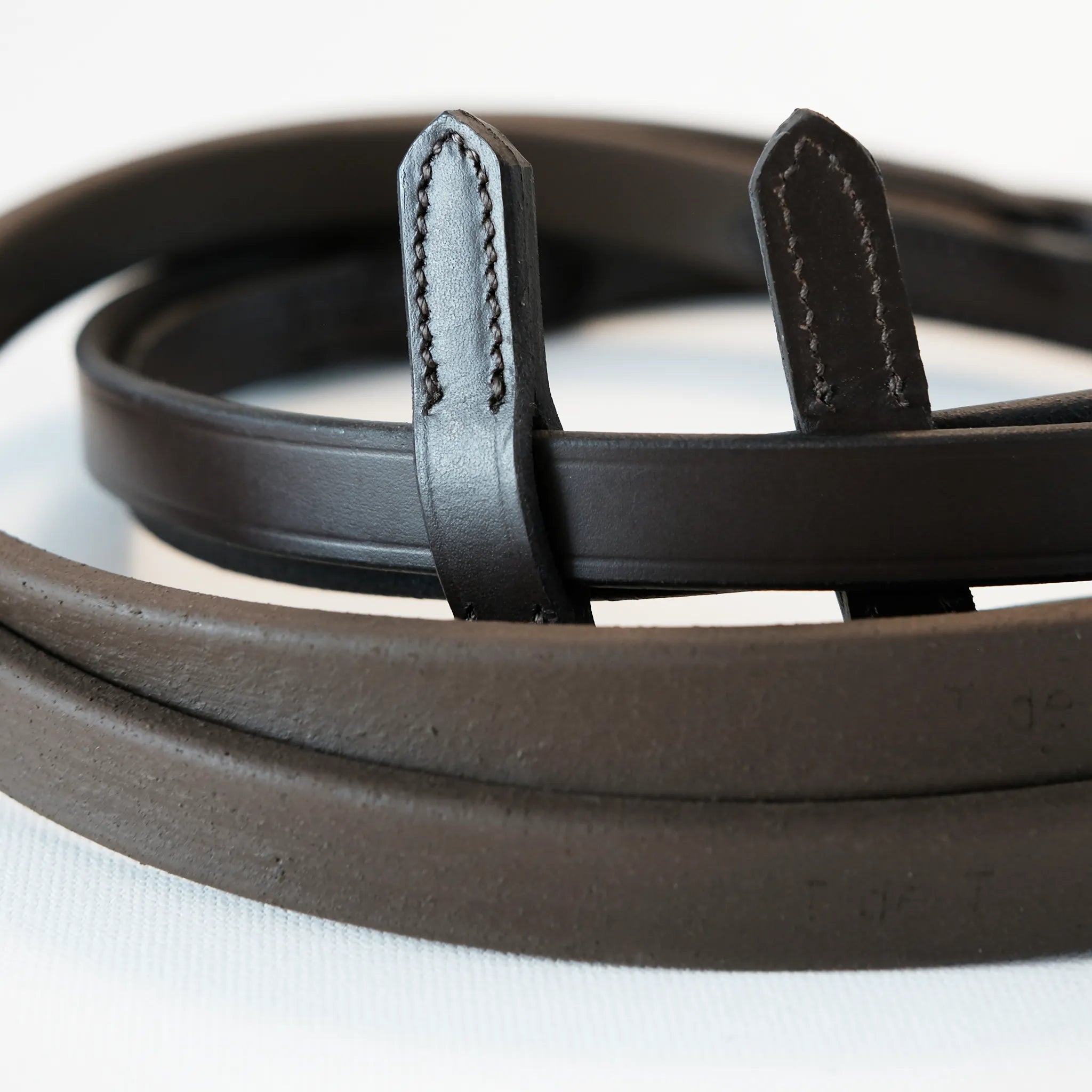 TdeT - Ultra grip smooth reins havana