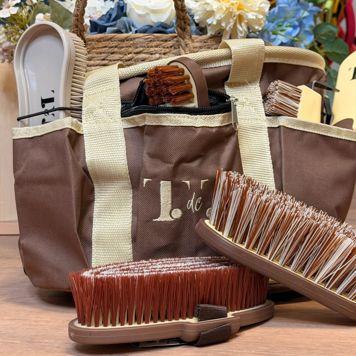 TdeT - Set de pansage Groom & Go 7 pièces marron/ beige